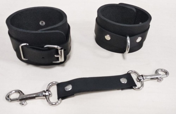 Наручники Feral Feelings - Hand Restraints Black, натуральная кожа