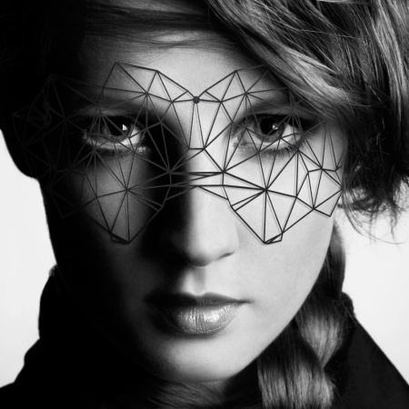 Маска на лицо Bijoux Indiscrets - Kristine Mask, виниловая, клеевое крепление, без завязок || Маска на обличчя Bijoux Indiscrets - Kristine Mask, вінілова, клейове кріплення, без зав'язок